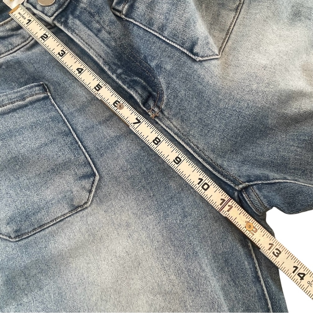 Risen High Rise Light Wash Wide Leg Flare Jeans 70s Premium Denim Size 9/29 - Picture 13 of 17